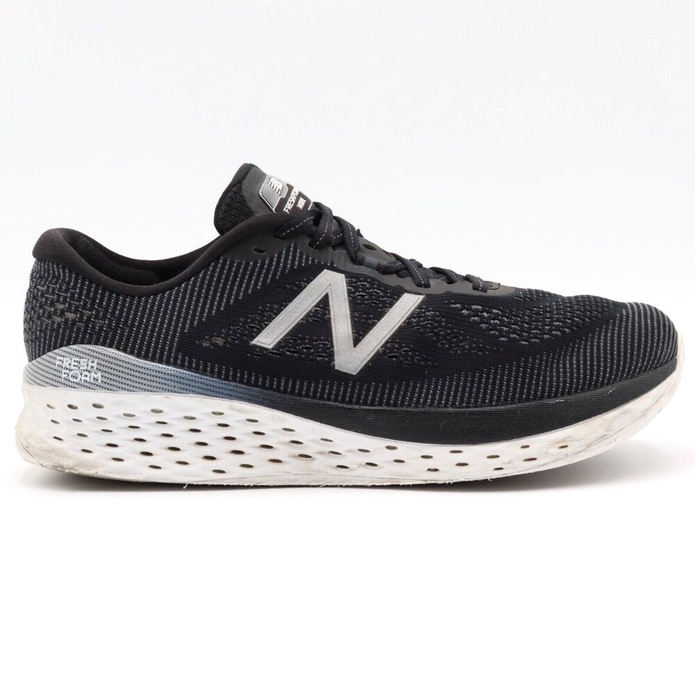 New Balance FF‎ More V2 Mens Sz 9.5 4E Black Gray Running Shoes Sneakers MMORBK2